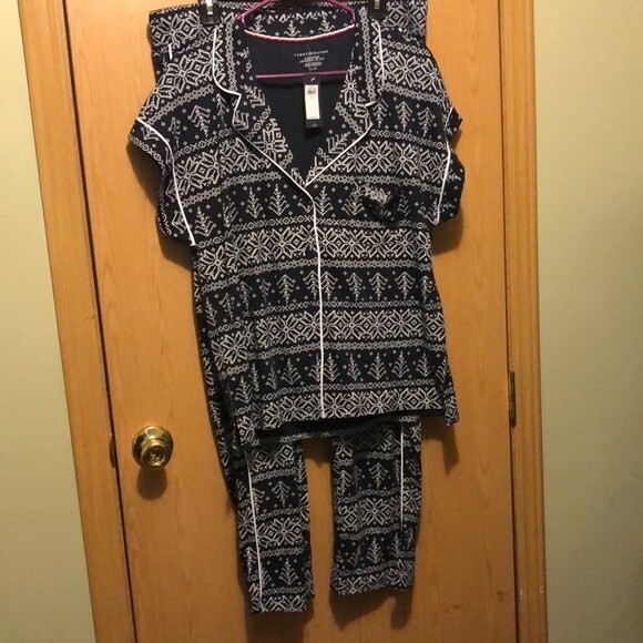 Tommy Hilfiger 2 piece sleepwear set size large NWT - Picture 1 of 12